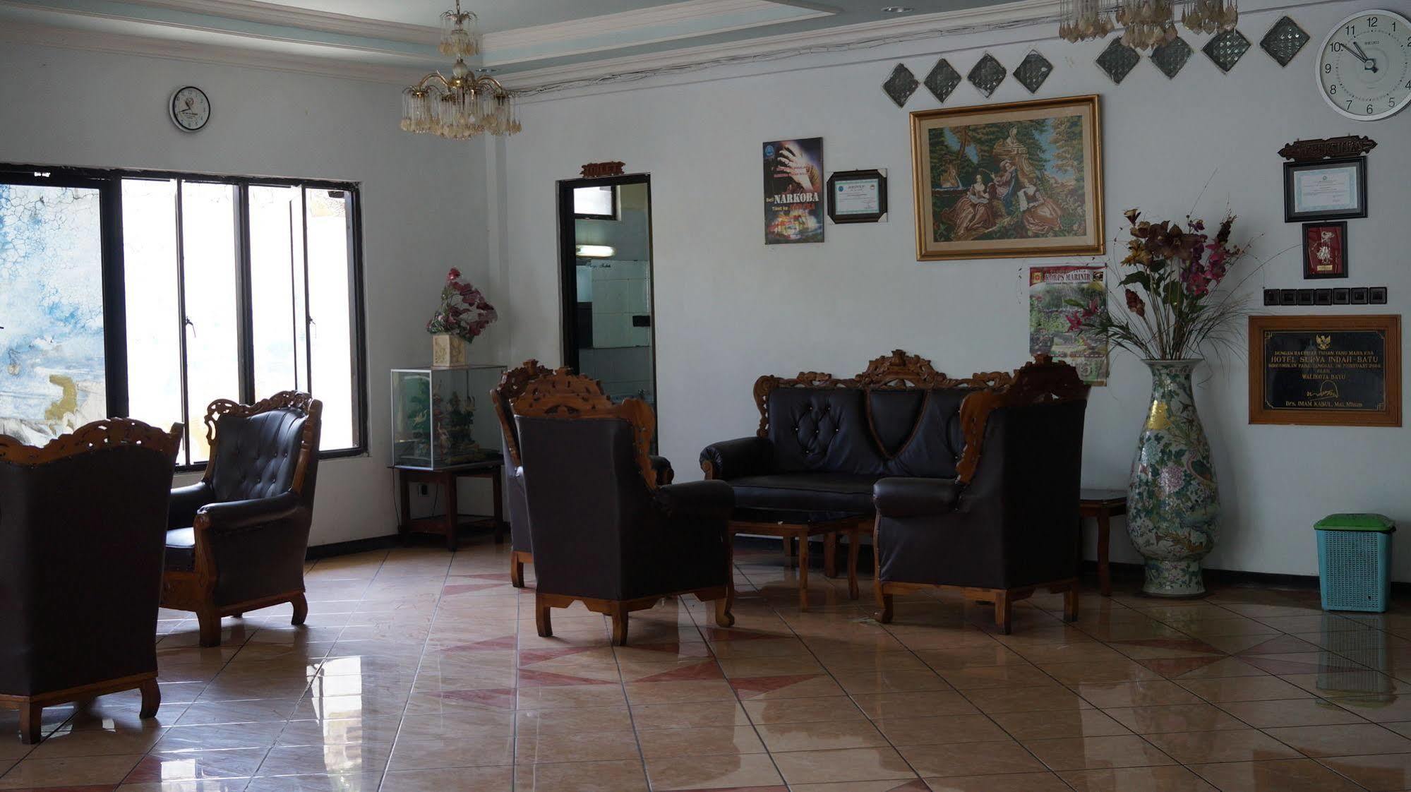 Hotel Surya Indah Batu Malang Ngoại thất bức ảnh