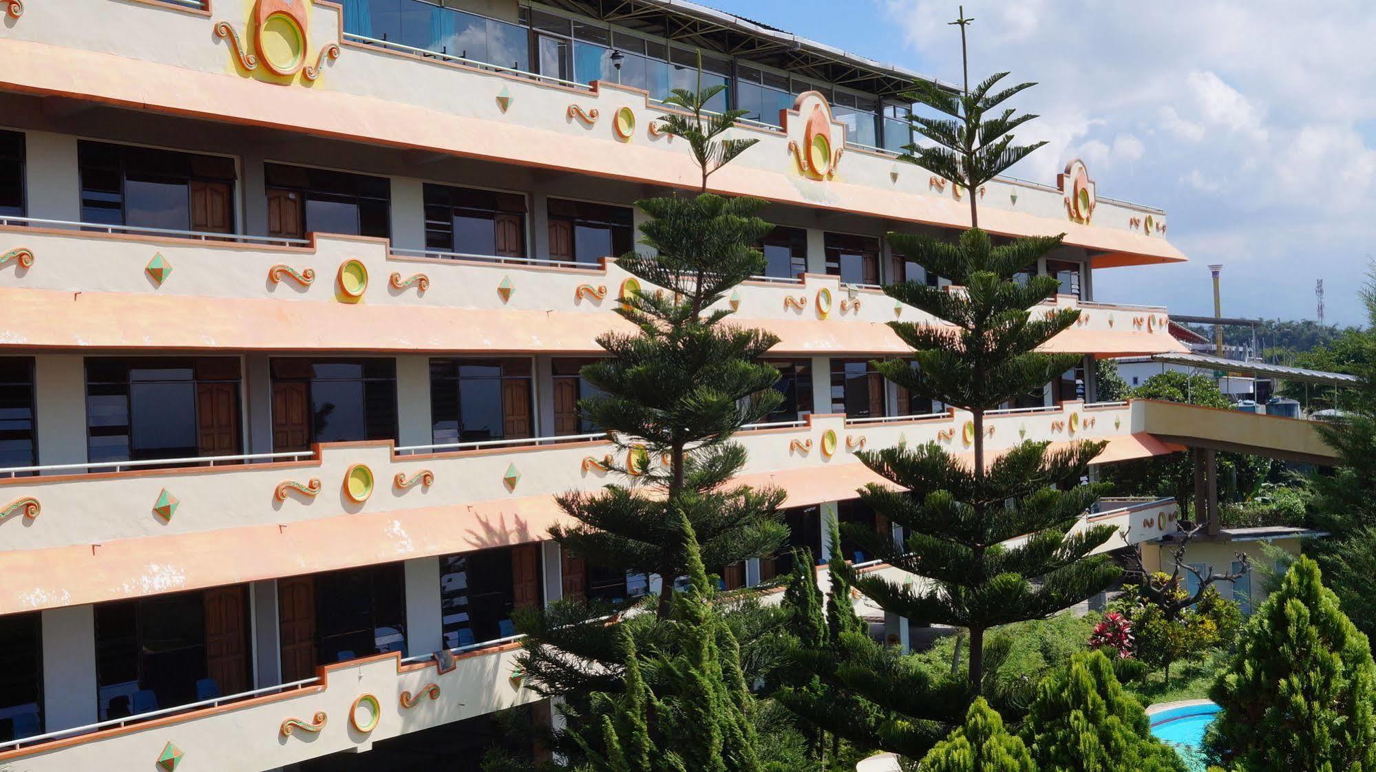 Hotel Surya Indah Batu Malang Ngoại thất bức ảnh